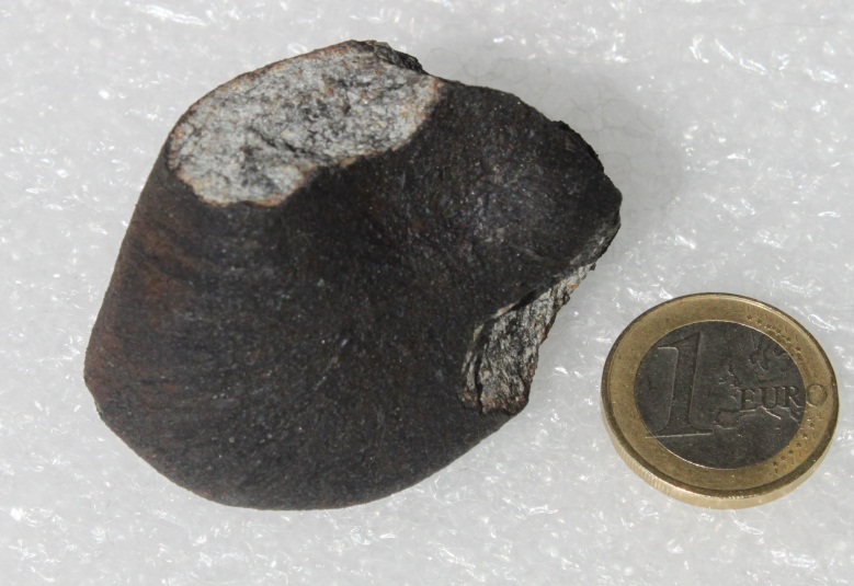 Как выглядят метеориты фото упавшие на землю