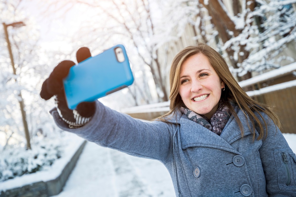 Most selfie takers aren't narcissists, study says.