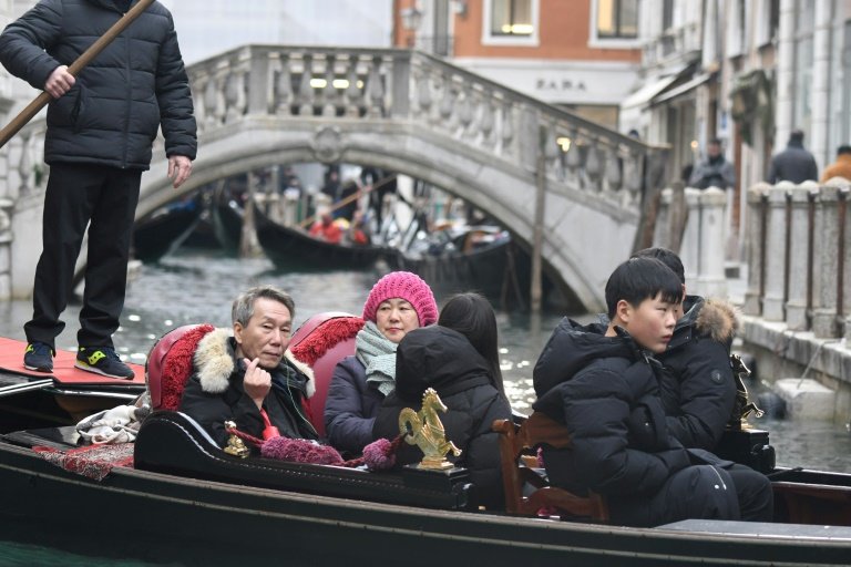 Europe brings on charm and blue skies to lure Chinese tourists