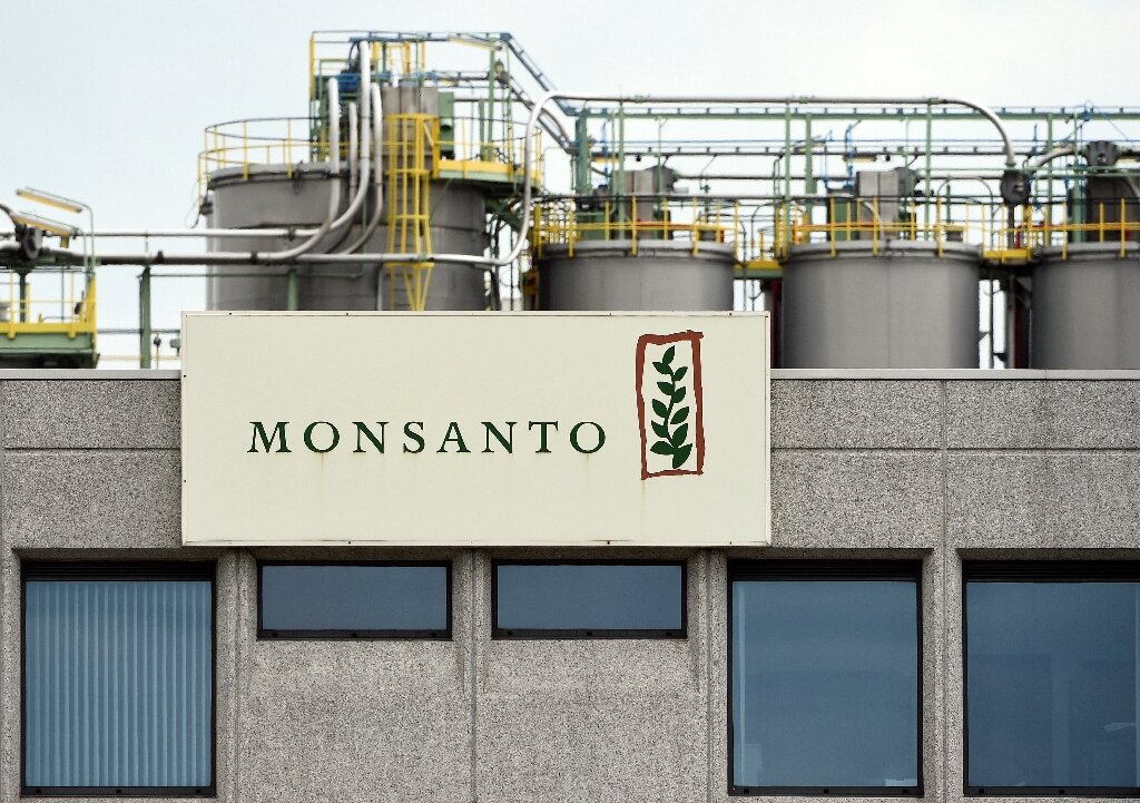 photo of Monsanto pleads guilty to using banned pesticide on research crop image