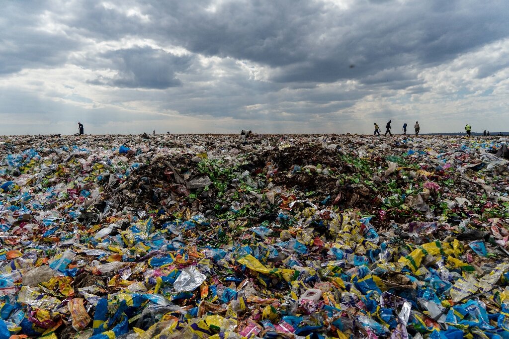 Tanzania bans the use of plastic bags