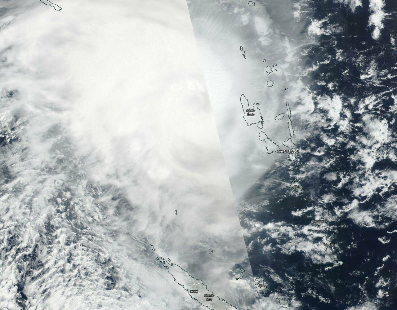 NASA sees Tropical Cyclone Donna blanket Vanuatu