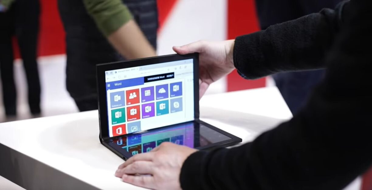 Intel's foldable Horseshoe Bend is a little laptop with a big screen. Like,  really big - CNET