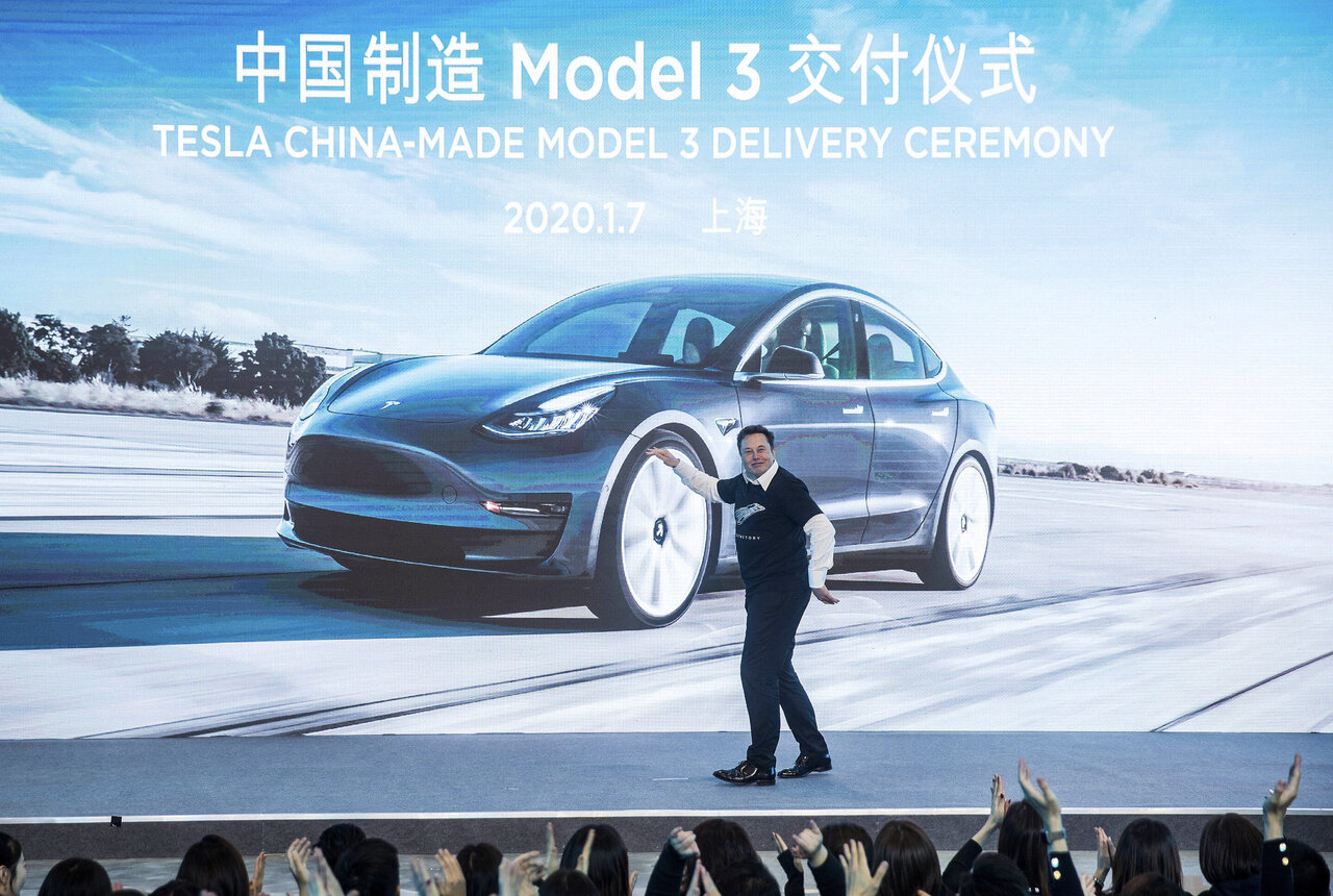 Tesla Delivers First Chinese Made Model 3 To Customers