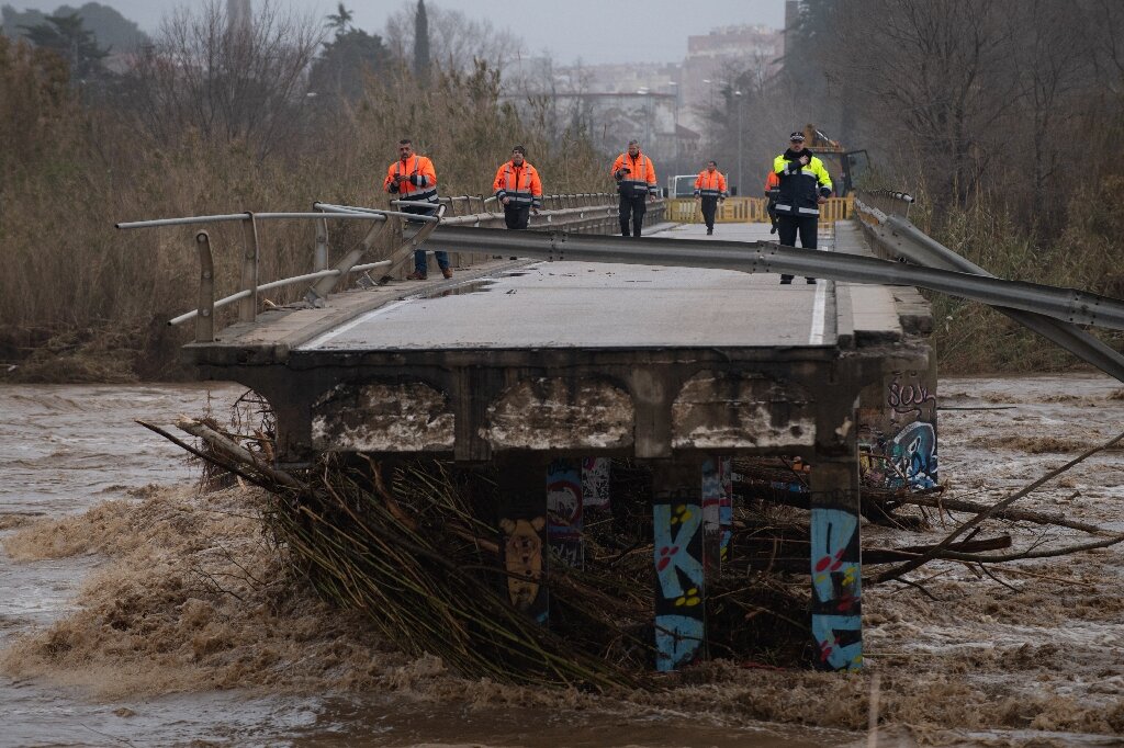 Siete muertos en España por tormentas invernales que azotan la costa