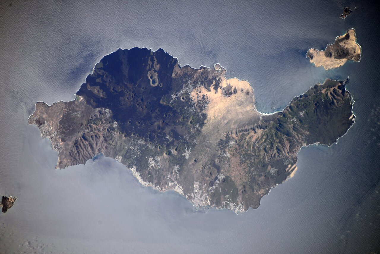 Канарские острова из космоса