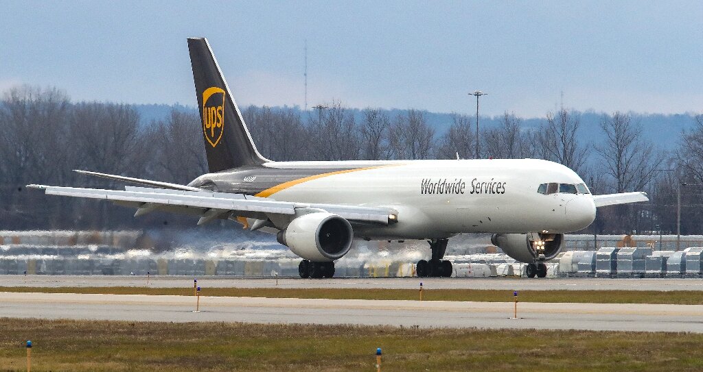 UPS orders 19 Boeing 767 cargo jets