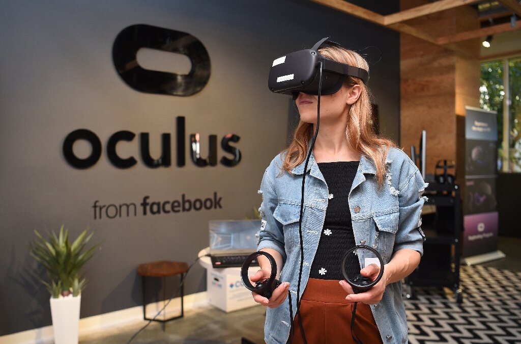 Facebook unveils virtual reality 'workrooms'