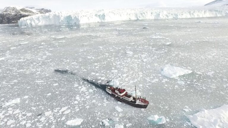 Rising ocean temperature threatens Greenland ice sheet