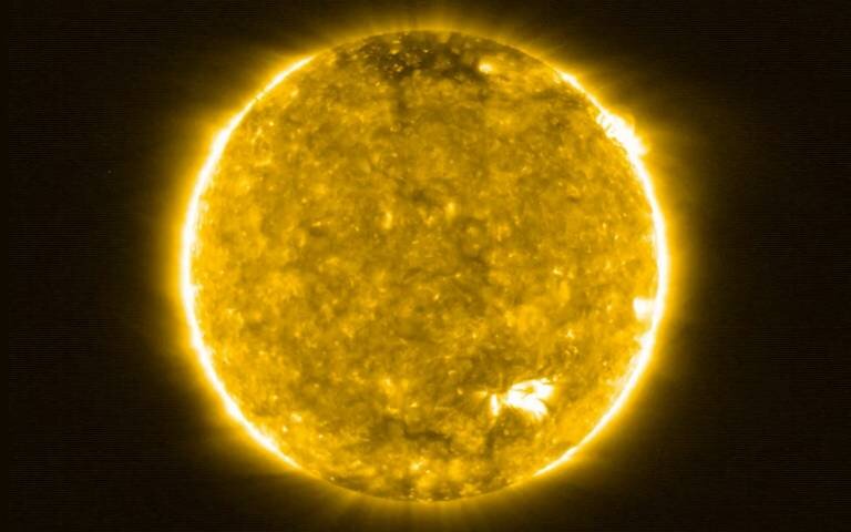 Magnetic waves explain the mystery of the Sun’s outer layer
