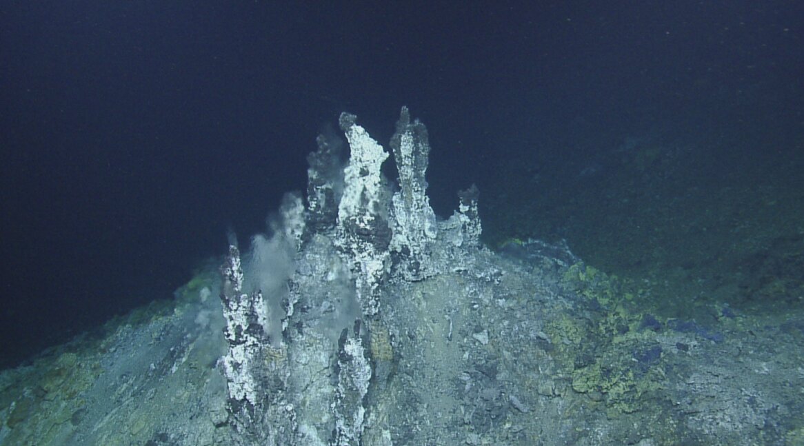 New possibilities for life at the bottom of Earth's ocean, and perhaps in oceans..