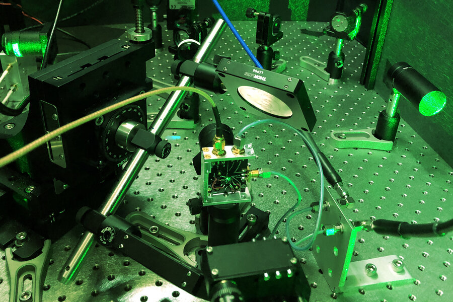 Researchers develop a new way to control and measure energy levels in a diamond ..