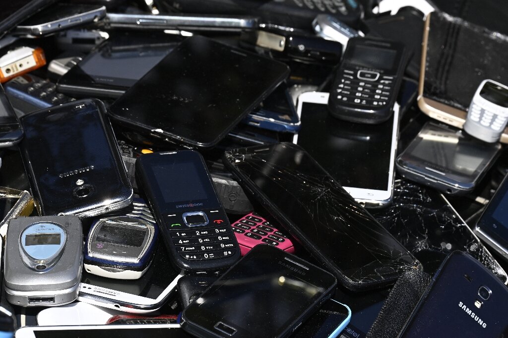 #Progress on recycling smartphones, but more to do