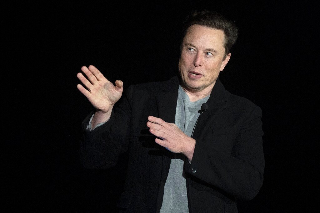 #Elon Musk deal to buy Twitter in danger: report