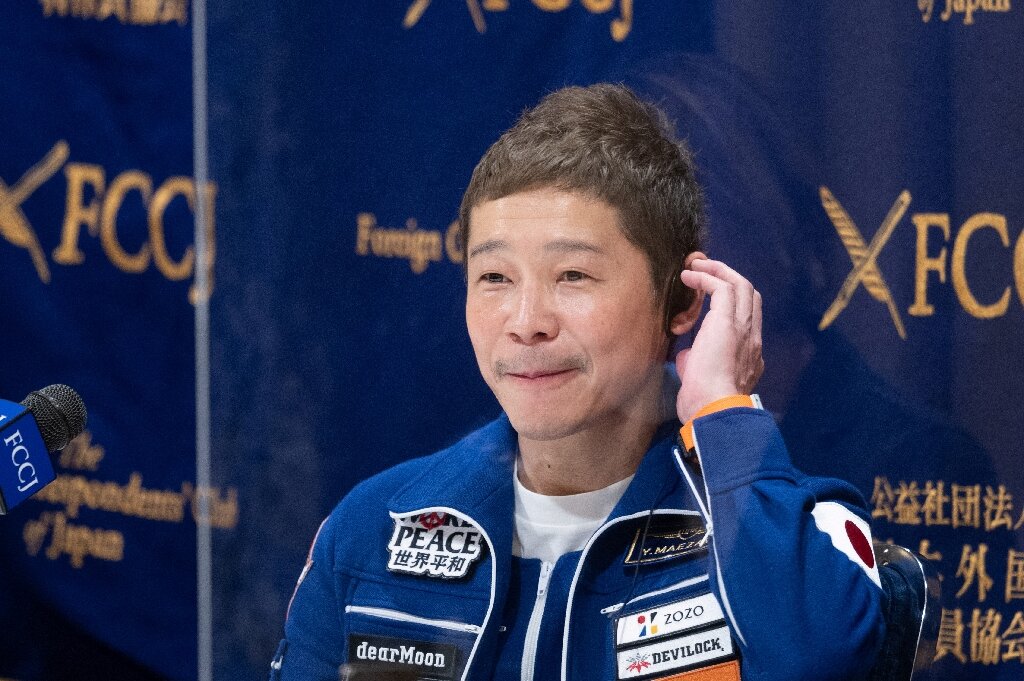 #Japanese billionaire Maezawa announces crew of artists for lunar voyage