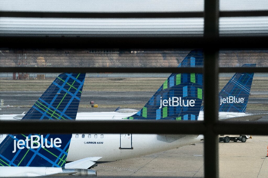 #JetBlue seeks to buy Spirit Airways, threatening Frontier deal