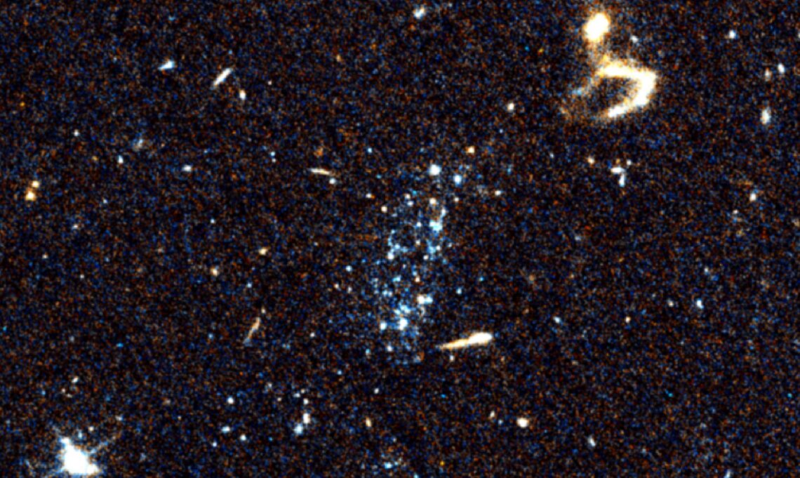 Mysterious blue blobs could be galactic 'belly flops,' astronomers say
