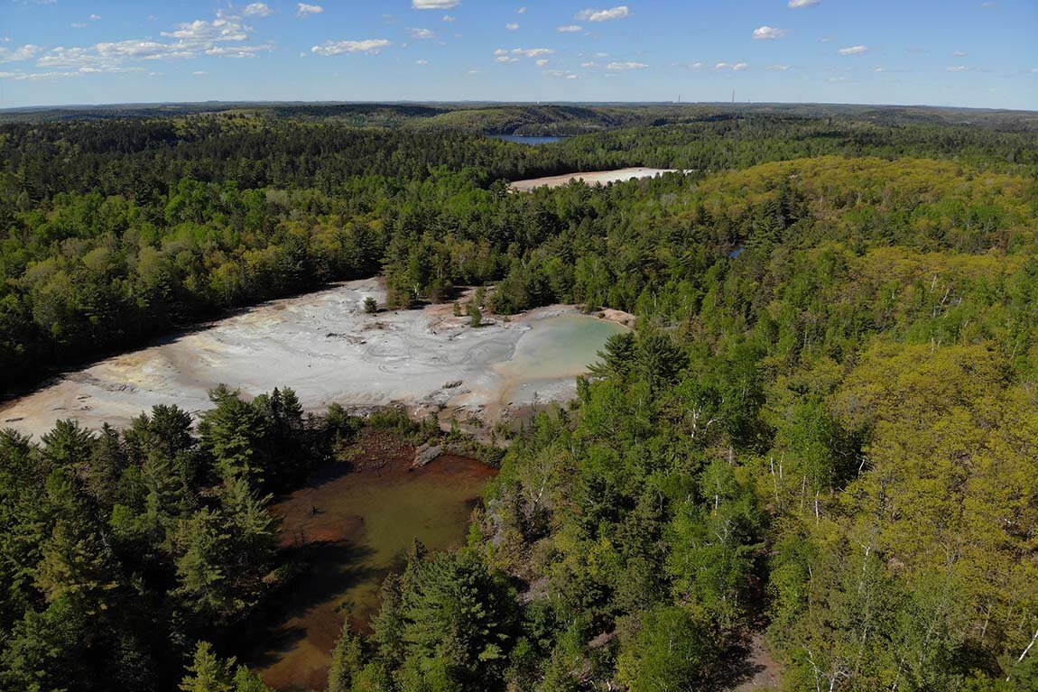 New method uses waste to clean arsenic from lake contaminated by gold mine
