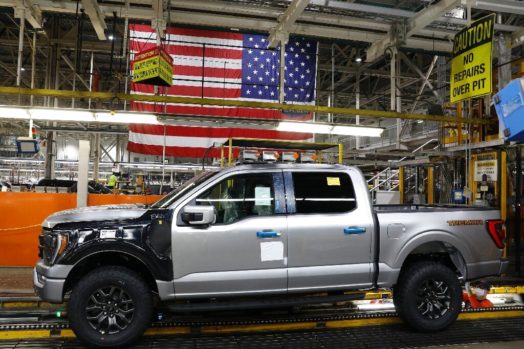  Ford frena la producción en América del Norte debido a la escasez de chips que afecta a los medios