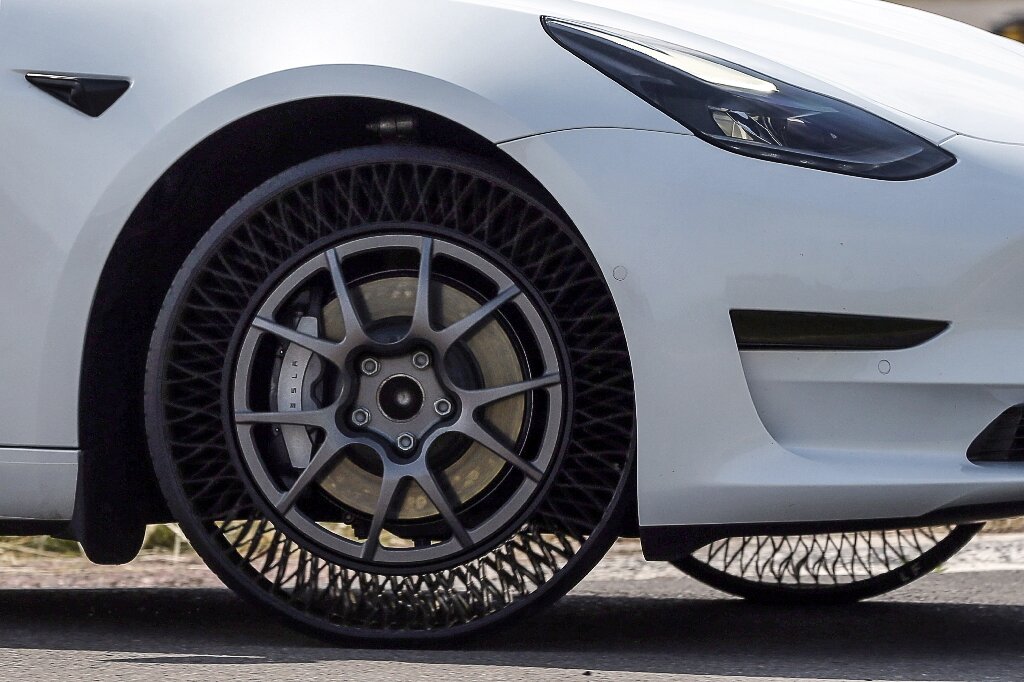 #Manufacturers getting to grips with airless tyres