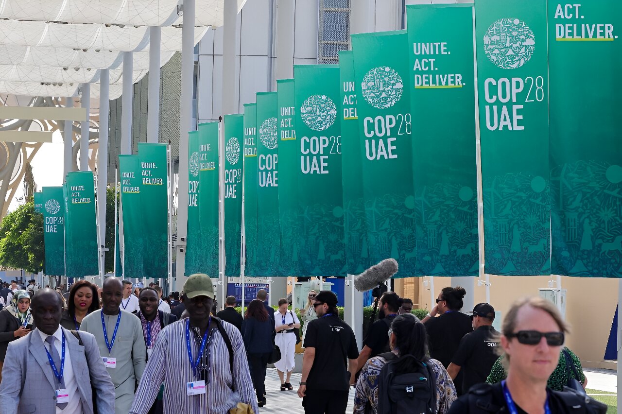 As Dubai hosts climate talks, its air pollution soars – Phys.org