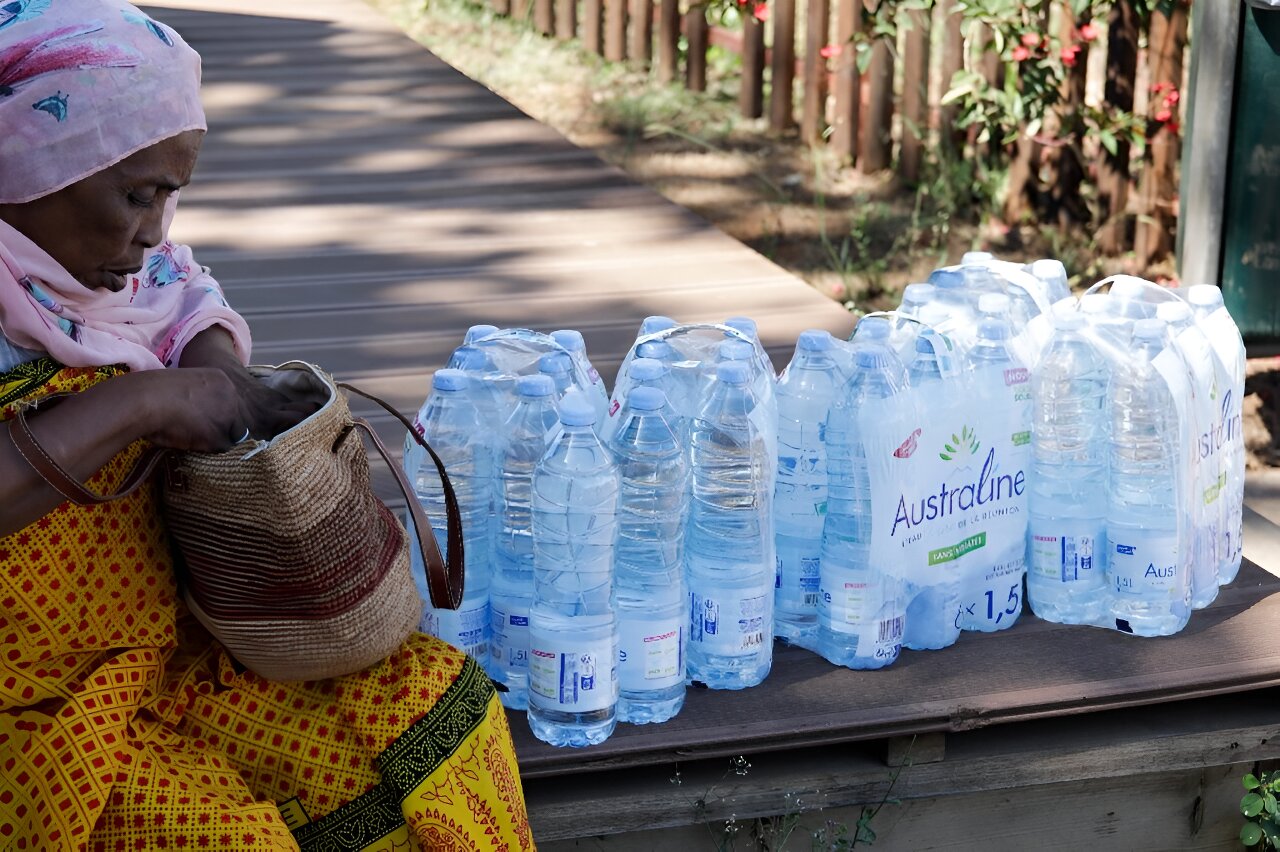 World Cancer Day: World Cancer Day: Here's why you should stop drinking  water from plastic bottles - The Economic Times