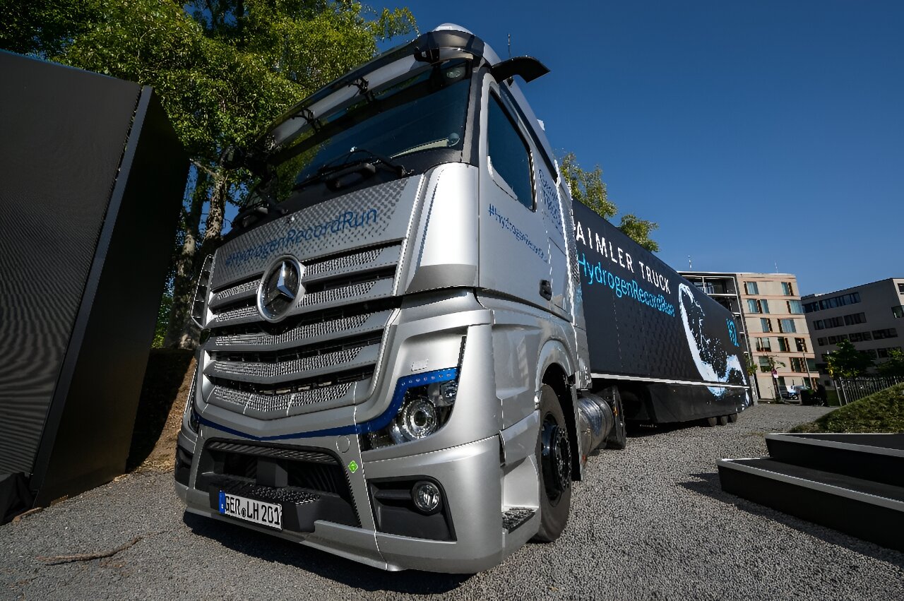 Germany bets on hydrogen to help cut trucking emissions