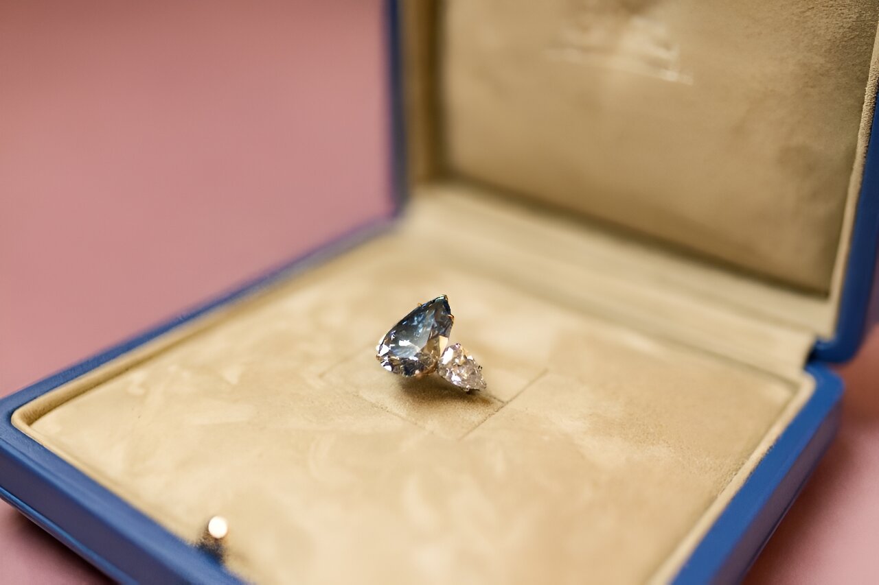 Elegant Hexagon Cut Sapphire Ring White Gold Vintage Unique Blue Sapph –  PENFINE