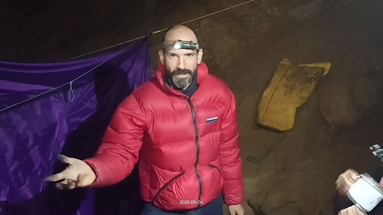 Trapped US explorer on verge of rescue from deep Turkish cave