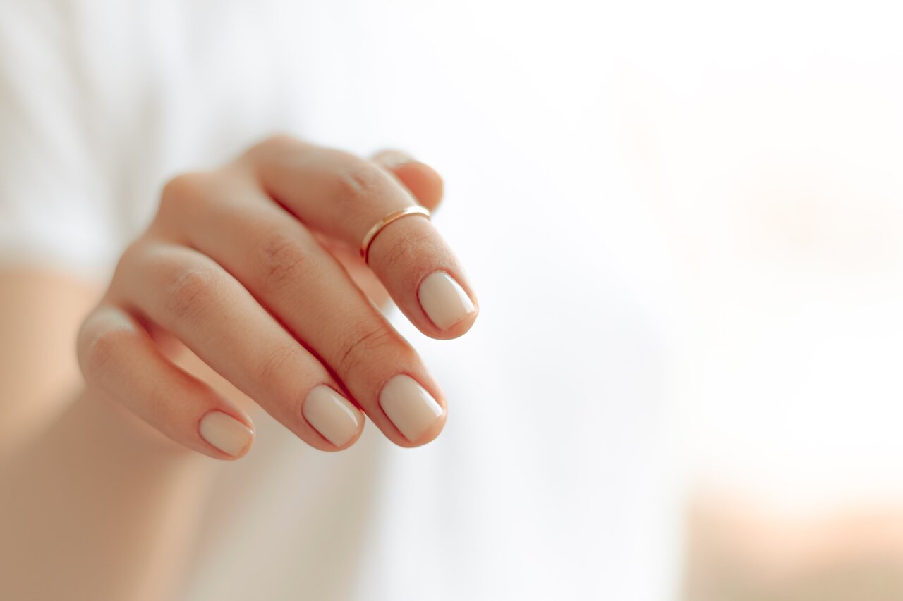 Could a black line OUTSIDE my nail be a subungual melanoma? (it's on the  lateral nail fold) - Quora