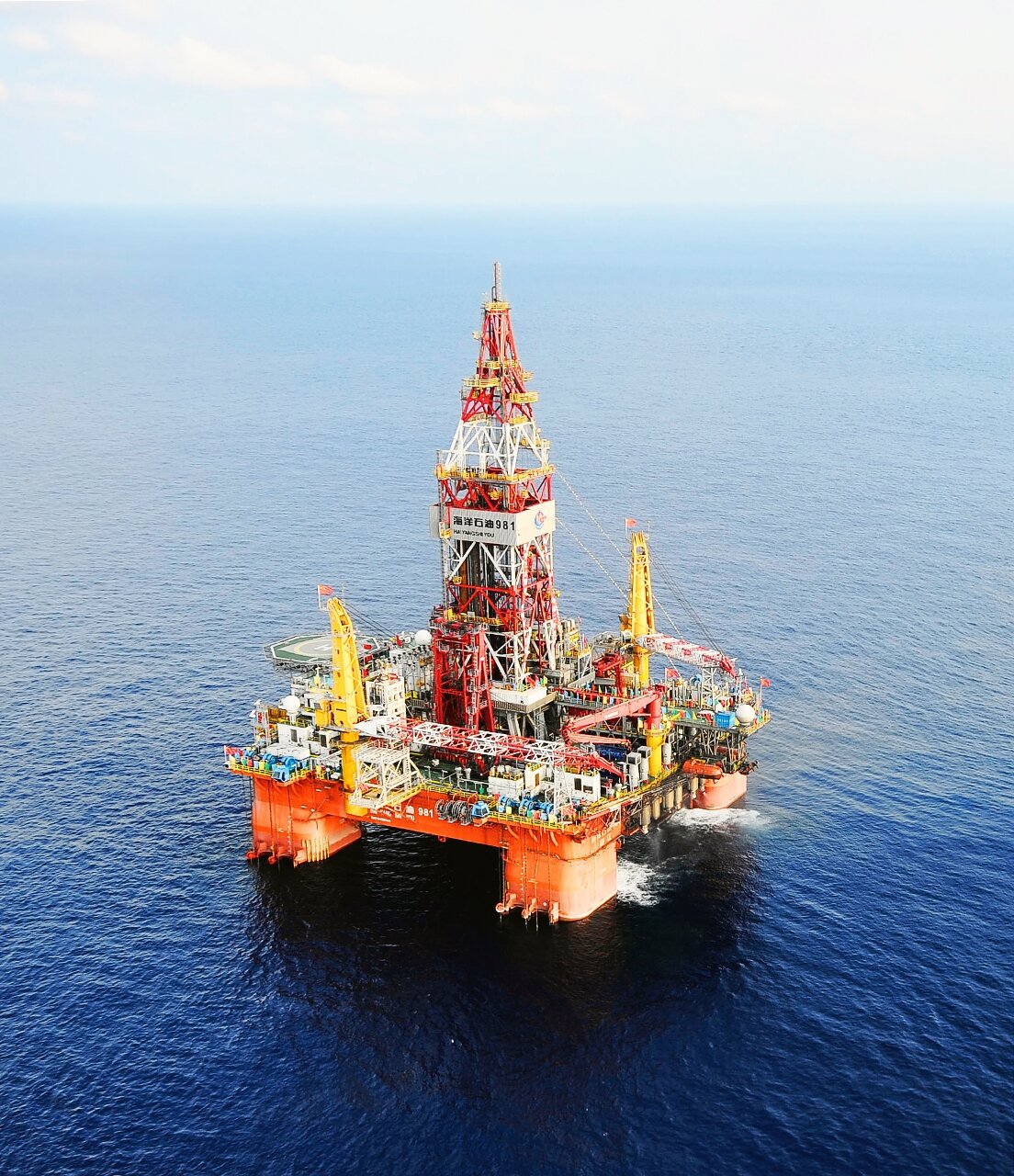 Developments in deep-sea oil and gas resources: Hybrid mooring