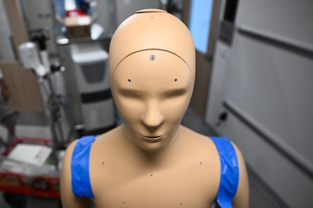 A sweaty robot may help humans understand impact of soaring heat
