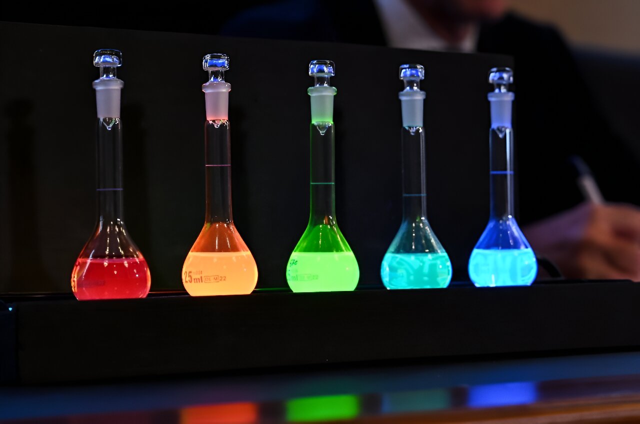 amateur chemistry lab glassware