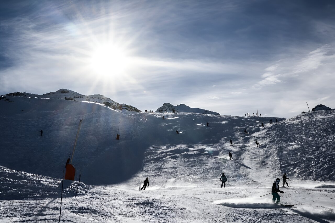 First French ski reports open, but only at high altitude