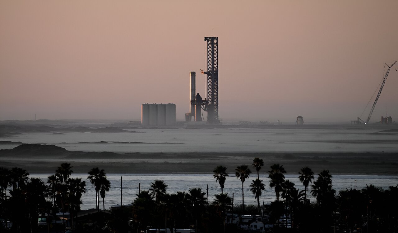 SpaceX poised for second launch of mega Starship rocket