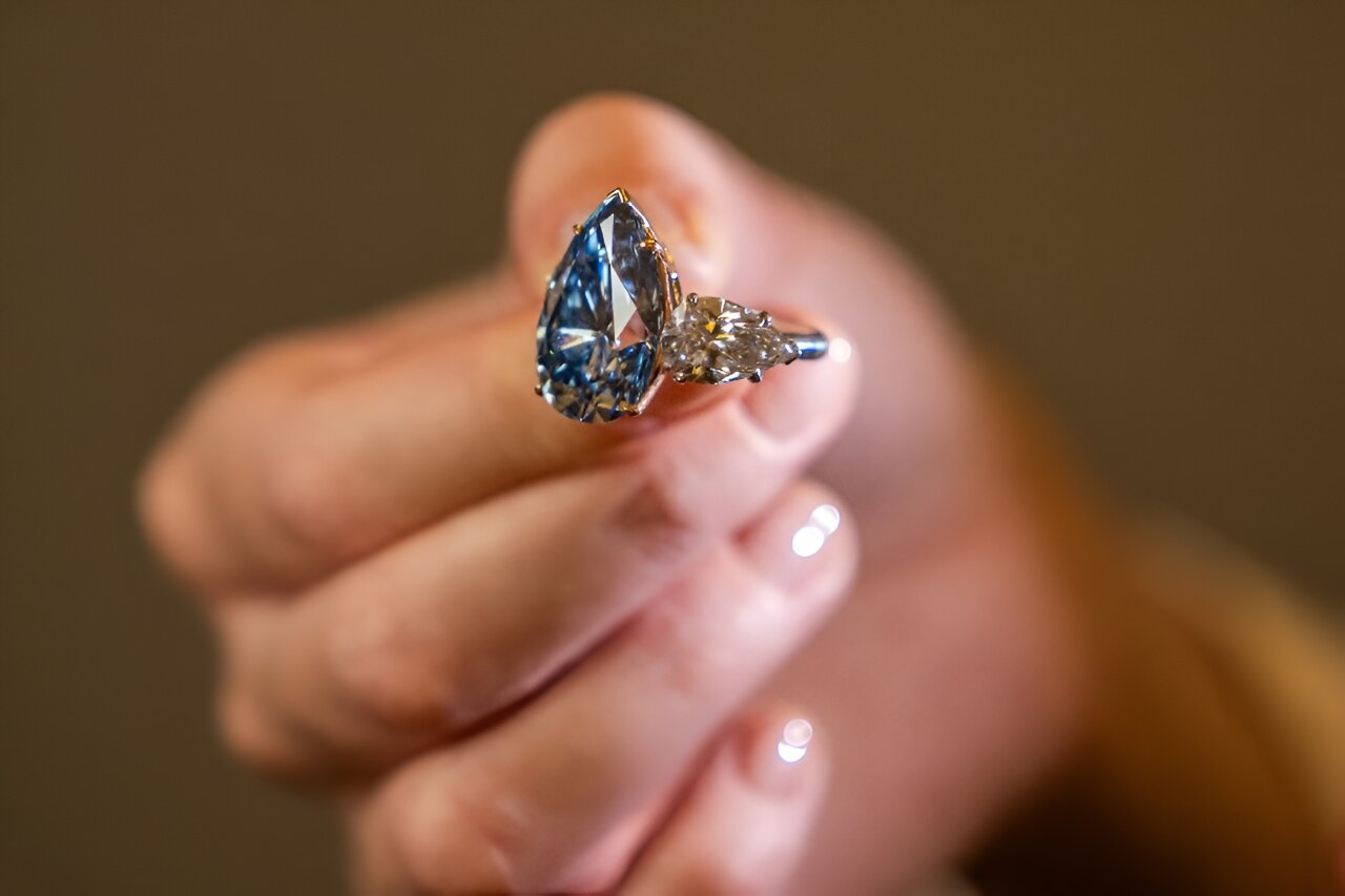 17.61-carat Bleu Royal diamond goes for US$43.8 million to an Asian buyer  at Christie's Geneva, Auctions News, THE VALUE