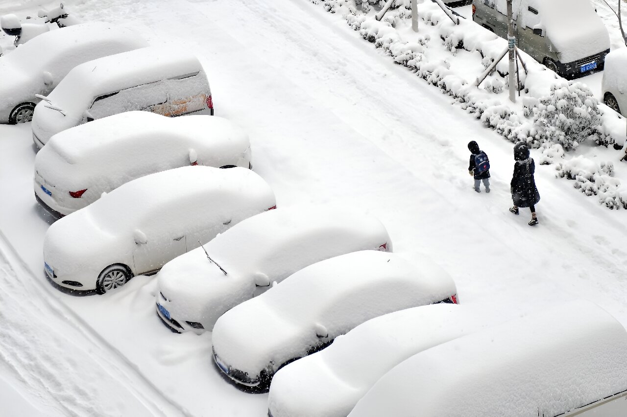 More records tumble as China cold snap persists