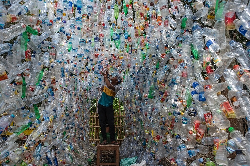 World's first treaty to curb plastic pollution in negotiation - The Weather  Network