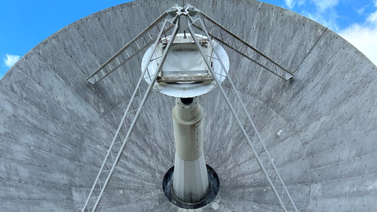 Arecibo Observatory telescope outfitted with a wideband cryogenic system to expand its capabilities