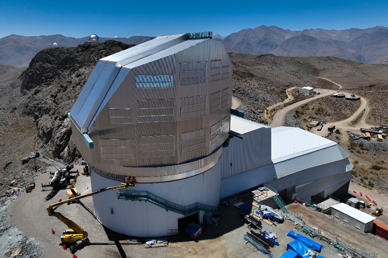 Astrónomos en Chile recorren el universo con una cámara del tamaño de un auto