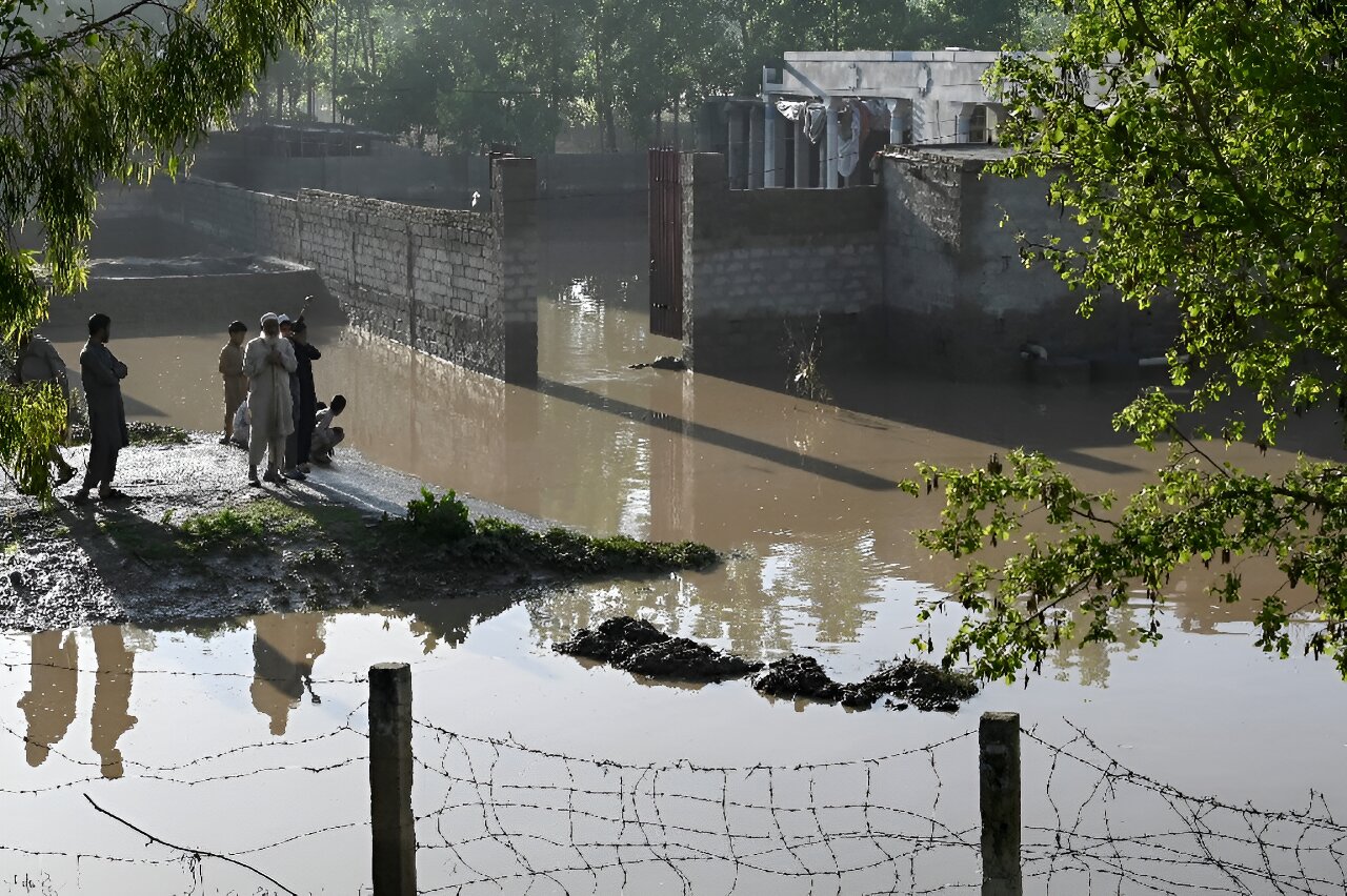 Lightning, downpours kill 65 in Pakistan, as April rain doubles historical average