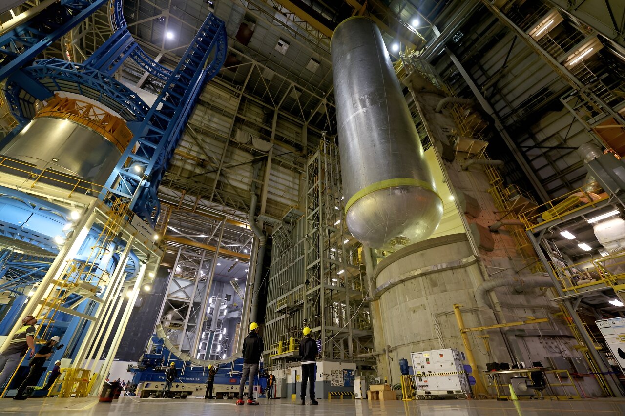 Rocket propellant tanks for NASA’s Artemis III mission take shape