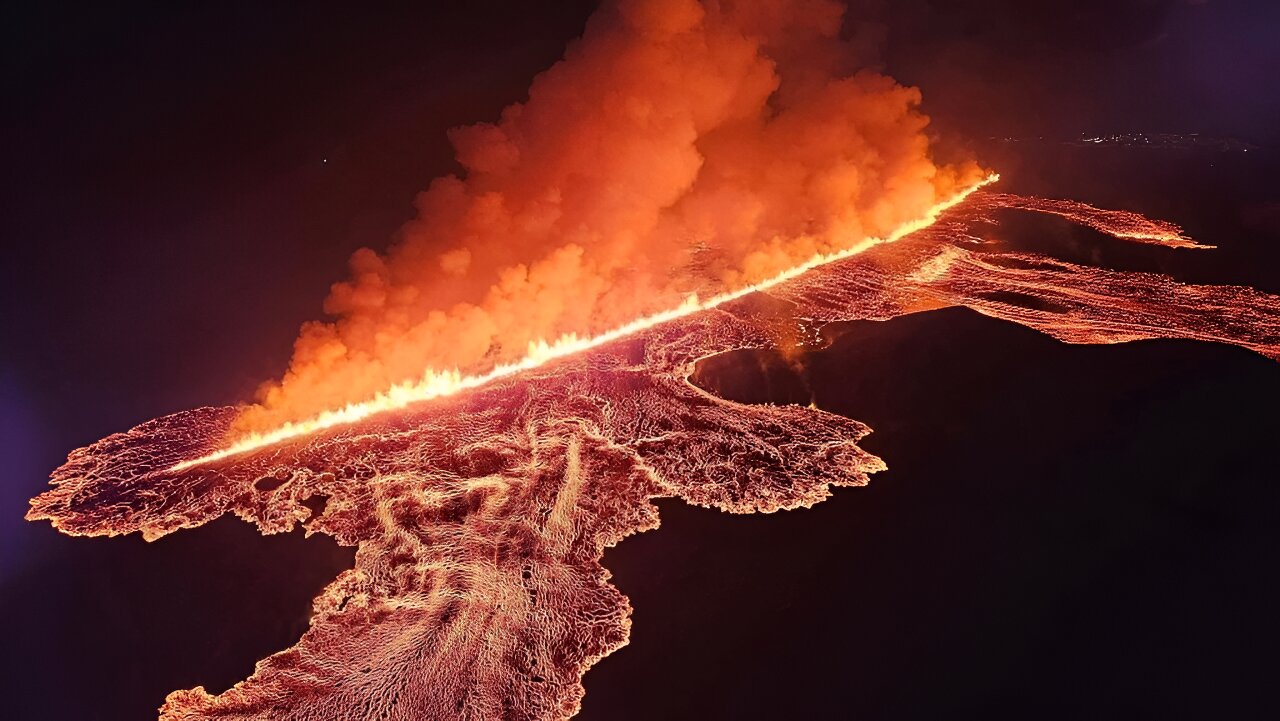 Iceland's volcanic eruption slows as lava flows from second fissure