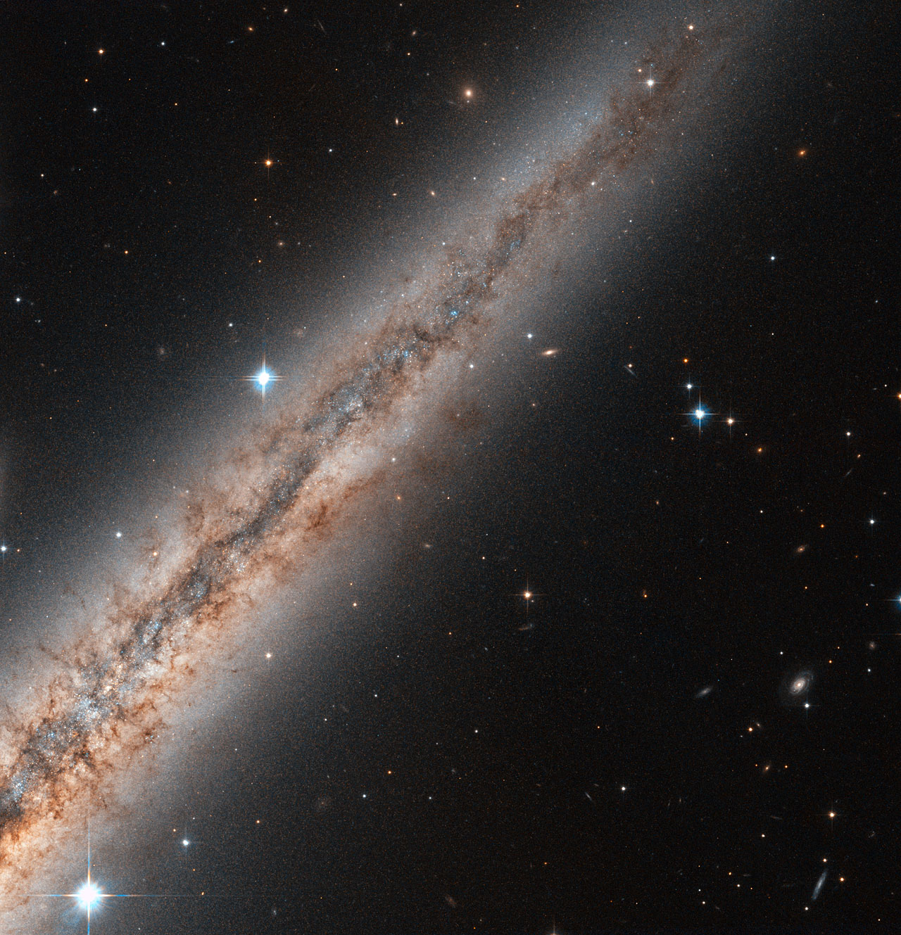 Спиральная Галактика NGC 891