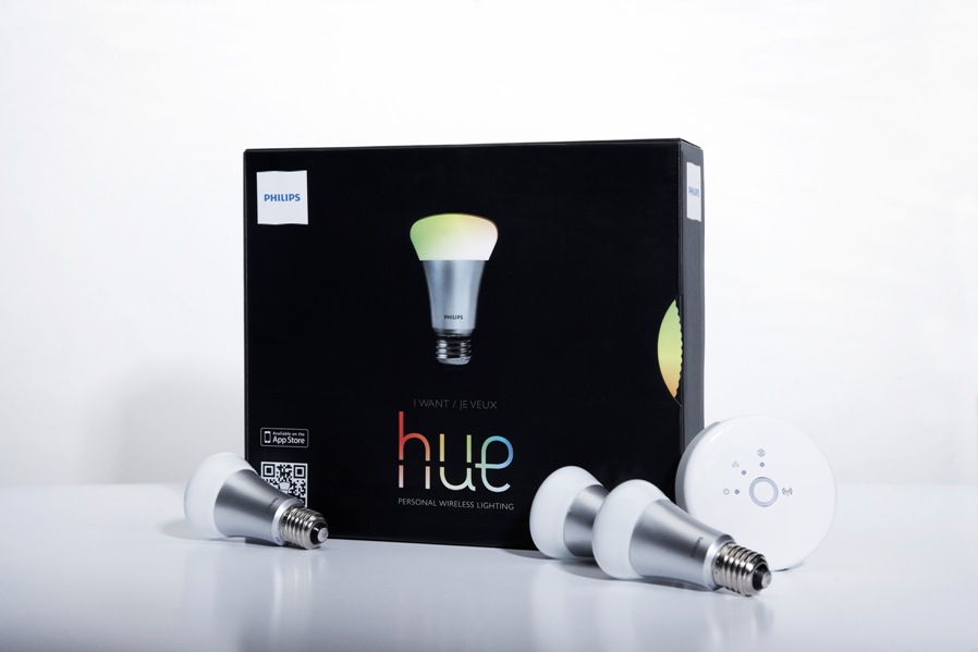 Taknemmelig kunst redde New LED bulb enables wireless light control, personalized with smartphone  or tablet app