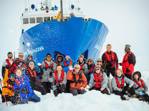 Anxious wait for stranded Antarctic ship
