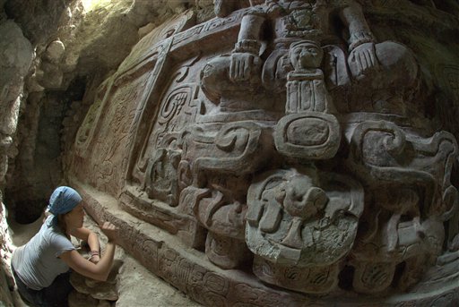 Guatemala: Hallan friso maya 'extraordinario'