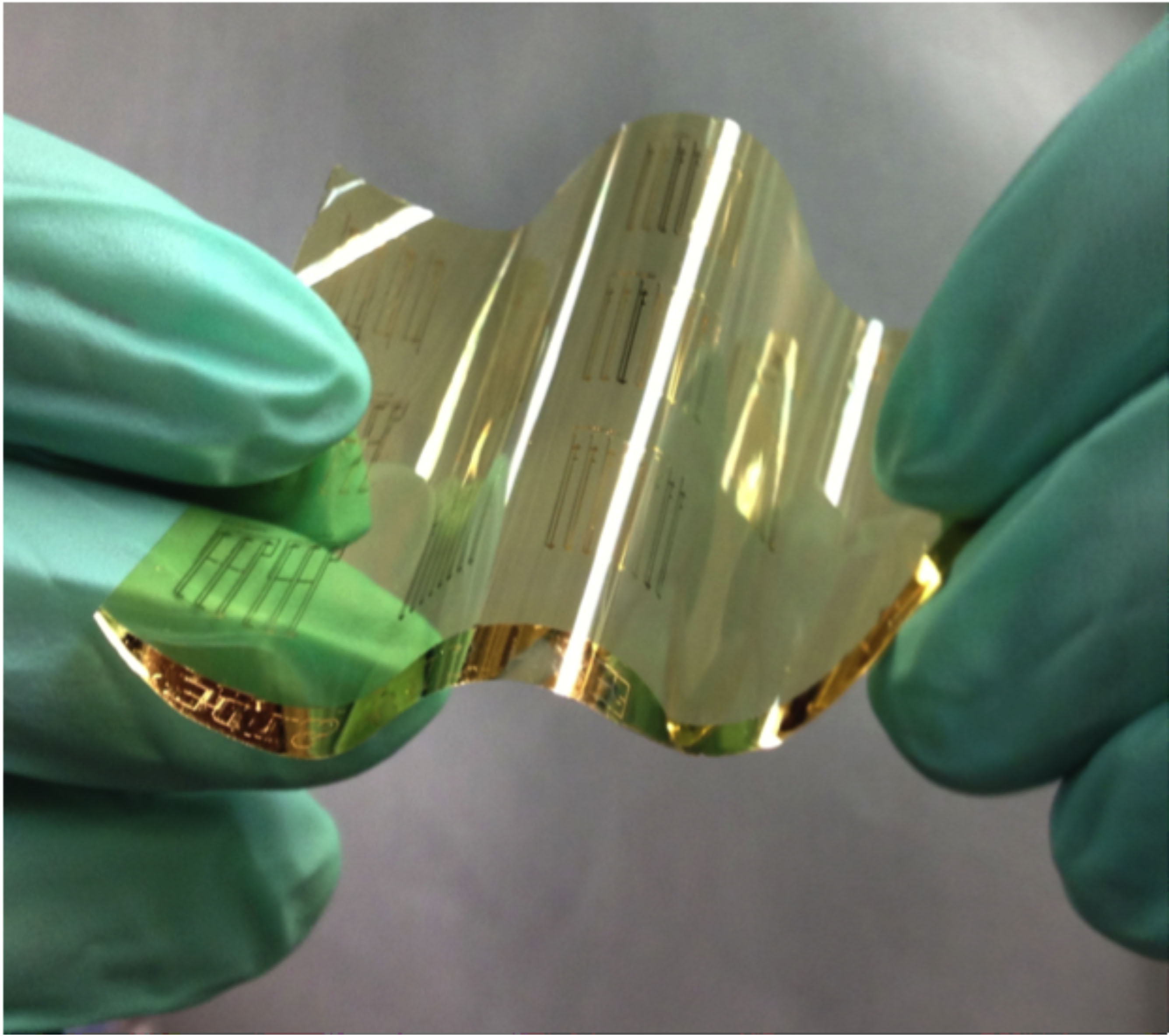 Flexible carbon nanotube circuits made more reliable, power efficient