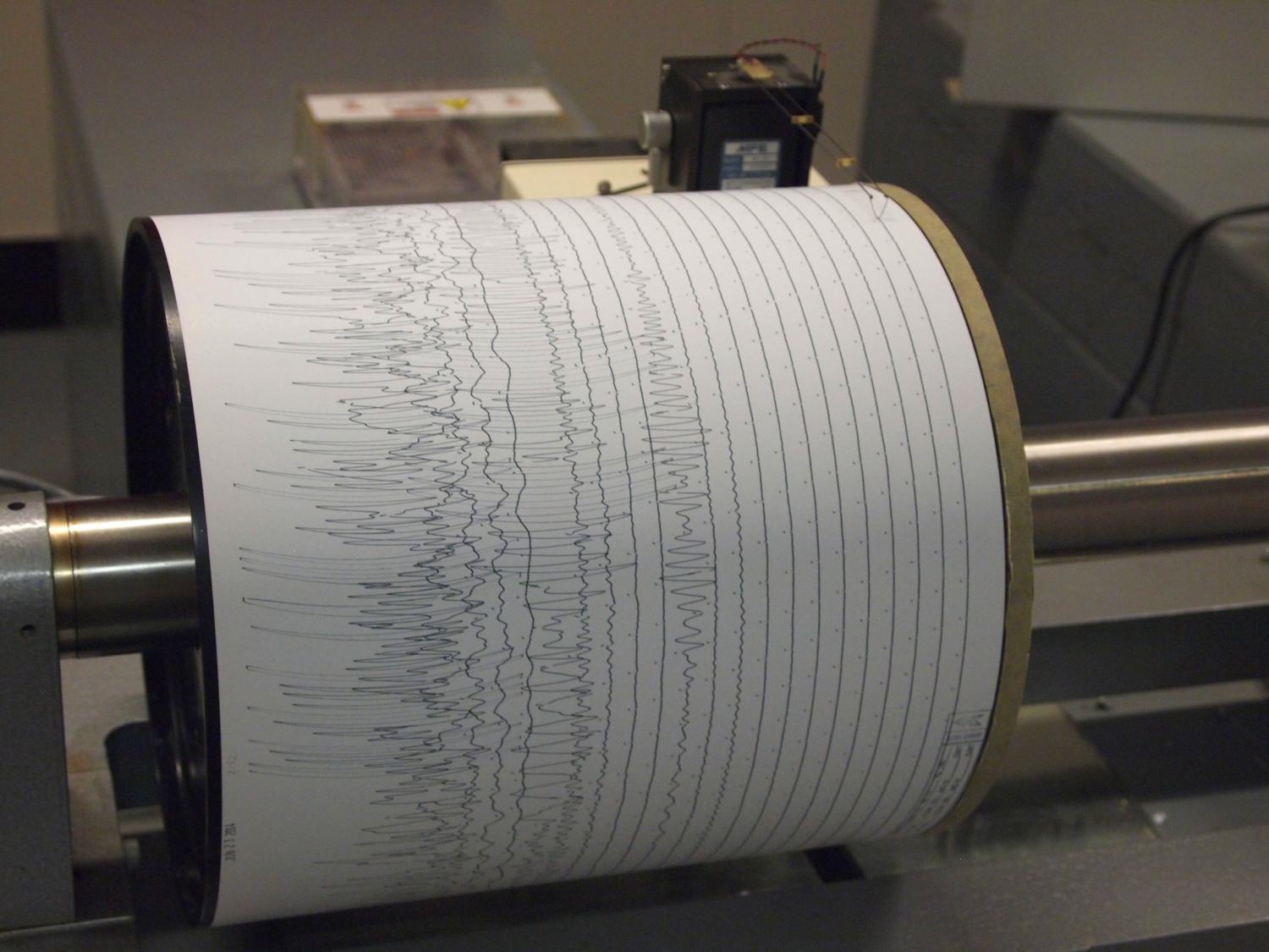 AI predicts physics of future fault slip in laboratory earthquakes