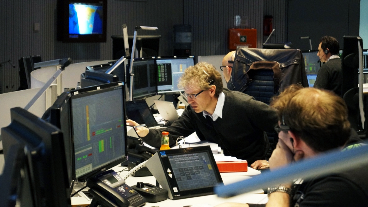 Franco manager. ESOC. The Mission Control Team. Malhuth and Control Team.